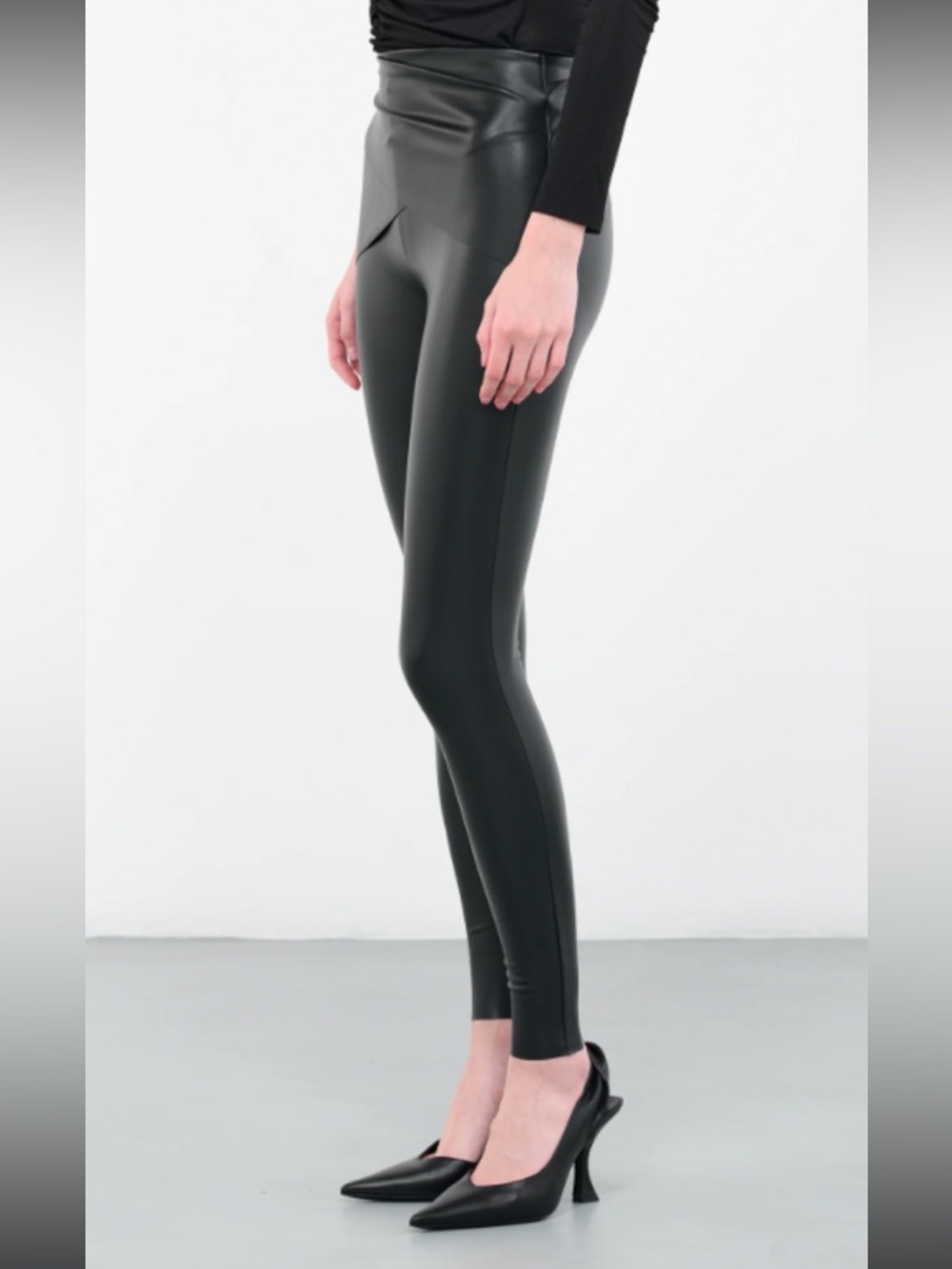 Wolford Jo Leggins Mix Media Vegan Leather Size 6